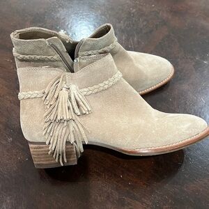 Gianni Bini Booties